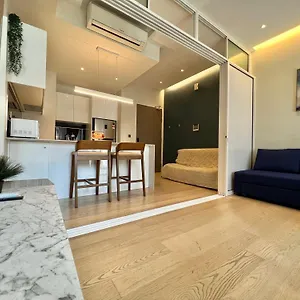 https://five-star-suites-klcc-500m-lrt-ultra-luxury-facilities.kualalumpurs-hotels.com