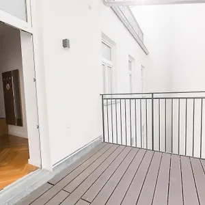 Nadland B61 Apartman